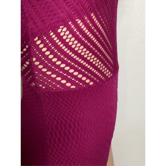 New. Robin Piccone Fuschia Swimsuit. Size 4. Retails $159 - Picture 7 of 10